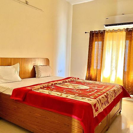 Aditya Palace Orchha Zewnętrze zdjęcie