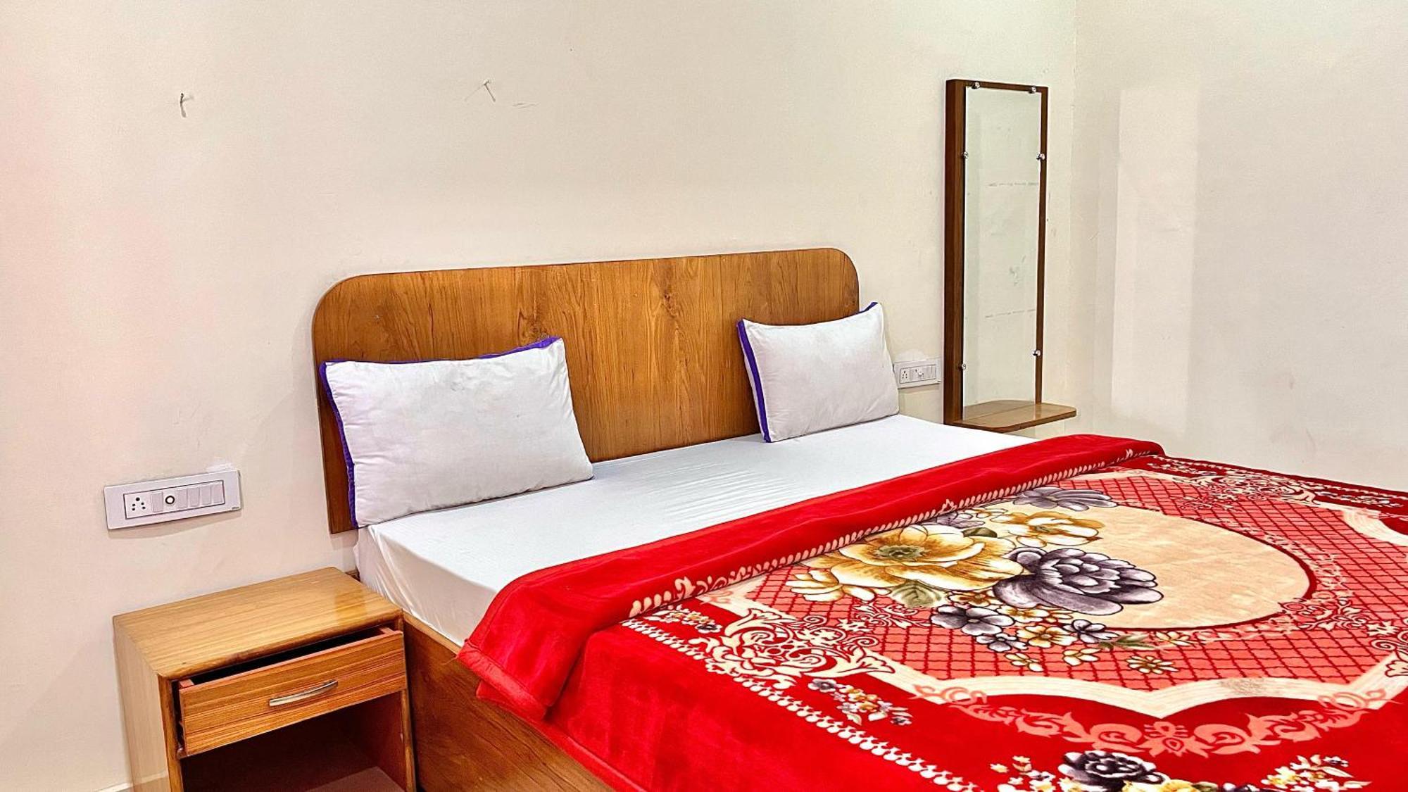 Aditya Palace Orchha Zewnętrze zdjęcie